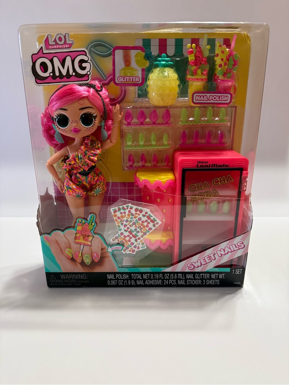 L.O.L. Surprise O.M.G. Doll with Pink Hair & Neon Nail Set